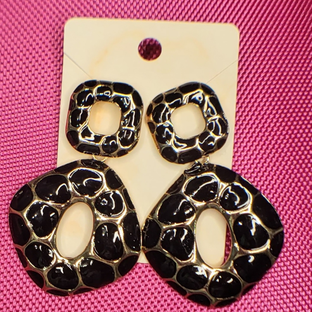 Aretes